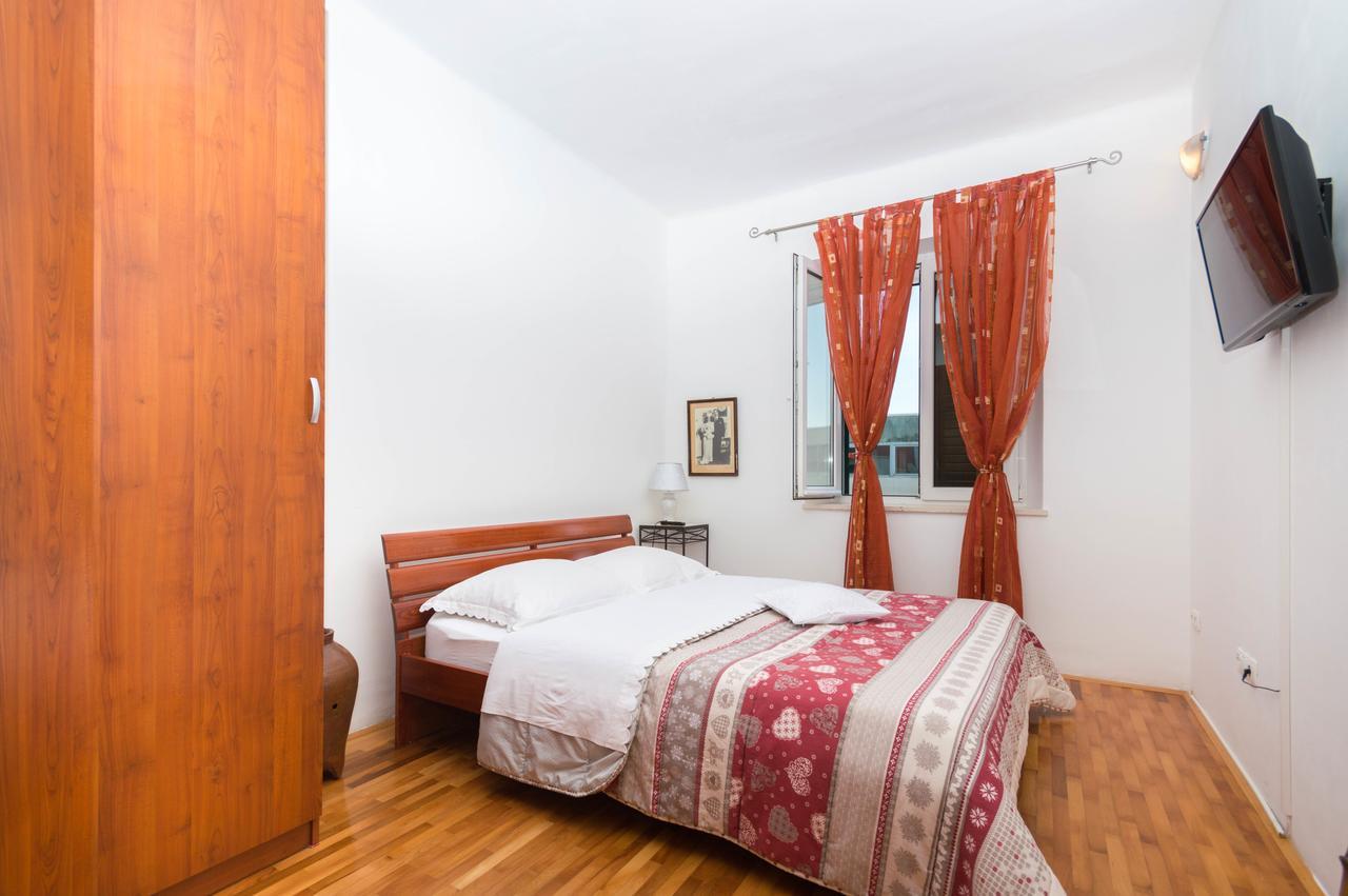 Apartment Leo สปลิท ภายนอก รูปภาพ