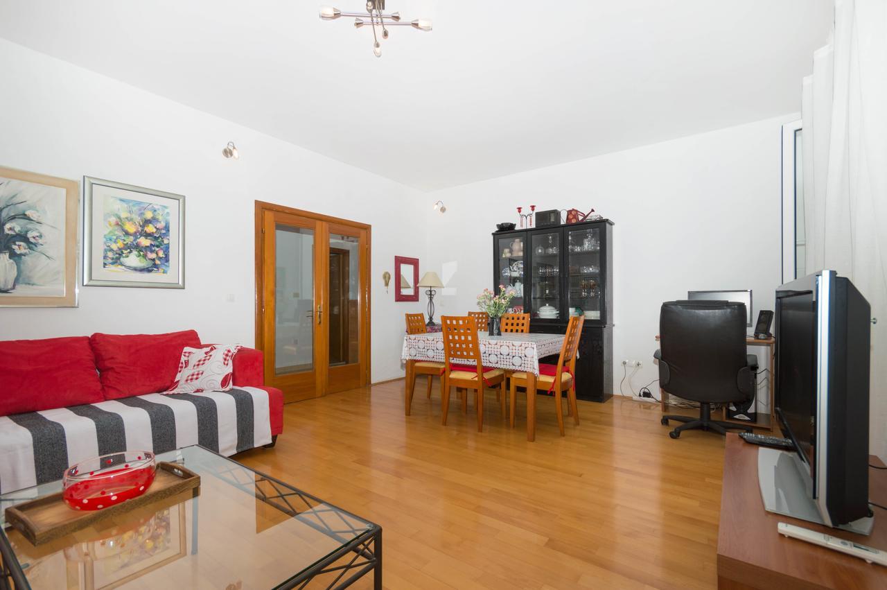 Apartment Leo สปลิท ภายนอก รูปภาพ