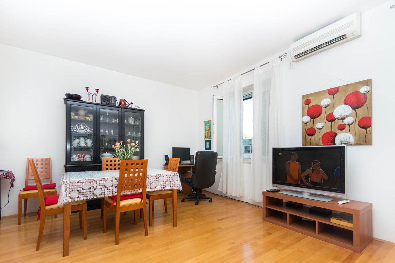 Apartment Leo สปลิท ภายนอก รูปภาพ
