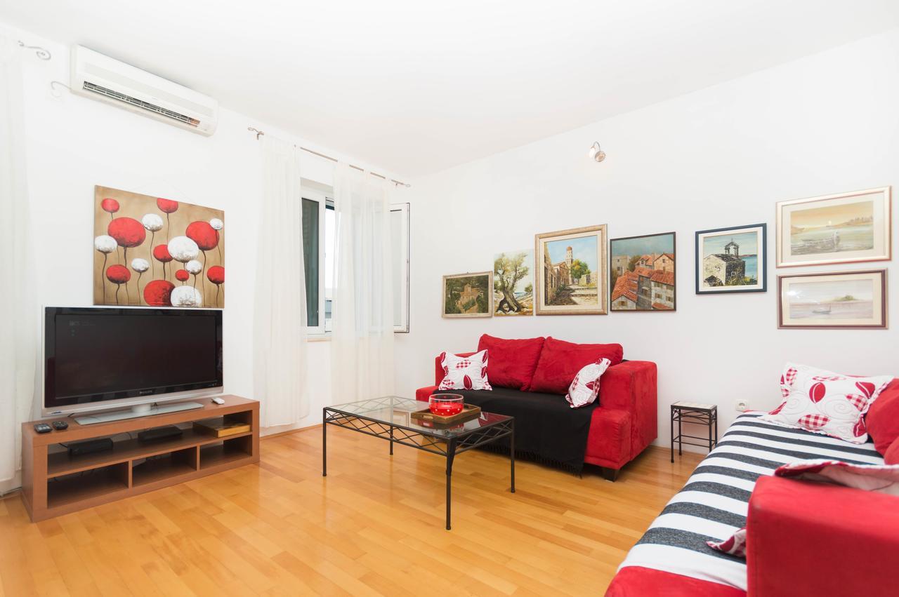 Apartment Leo สปลิท ภายนอก รูปภาพ