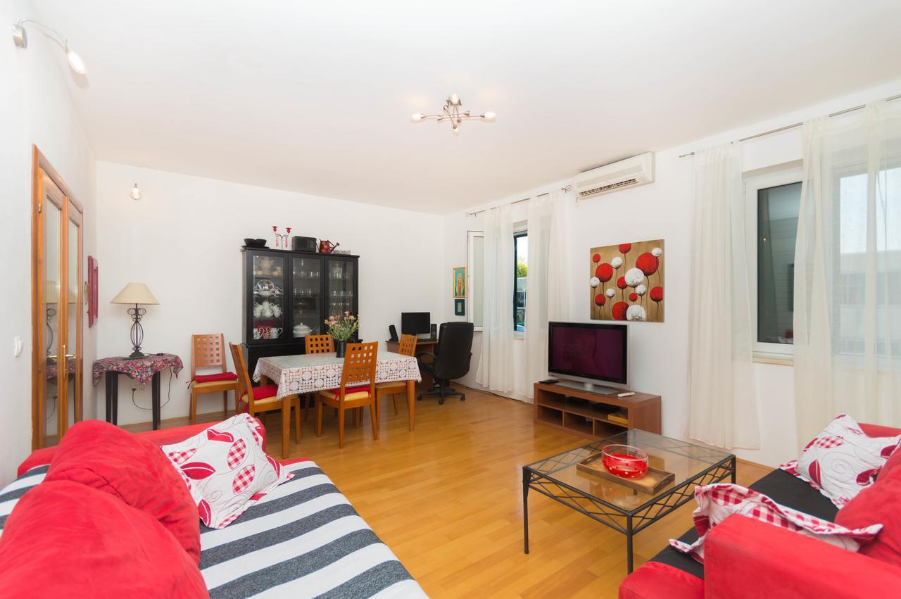 Apartment Leo สปลิท ภายนอก รูปภาพ